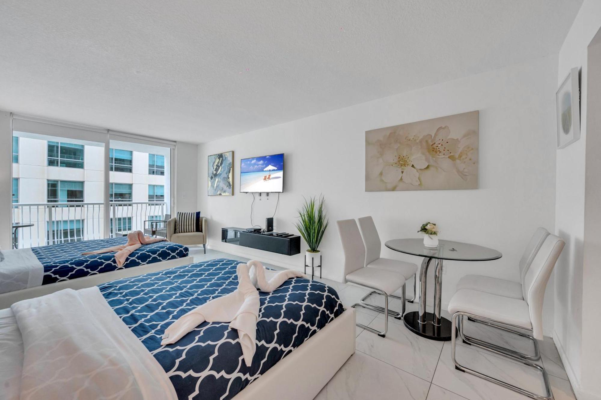 Beautiful High Floor * Brickell * Ocean View Apartamento Miami