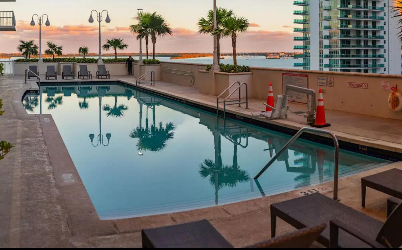Beautiful High Floor * Brickell * Ocean View Apartamento *