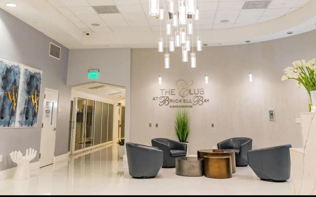 Apartamento Beautiful High Floor * Brickell * Ocean View